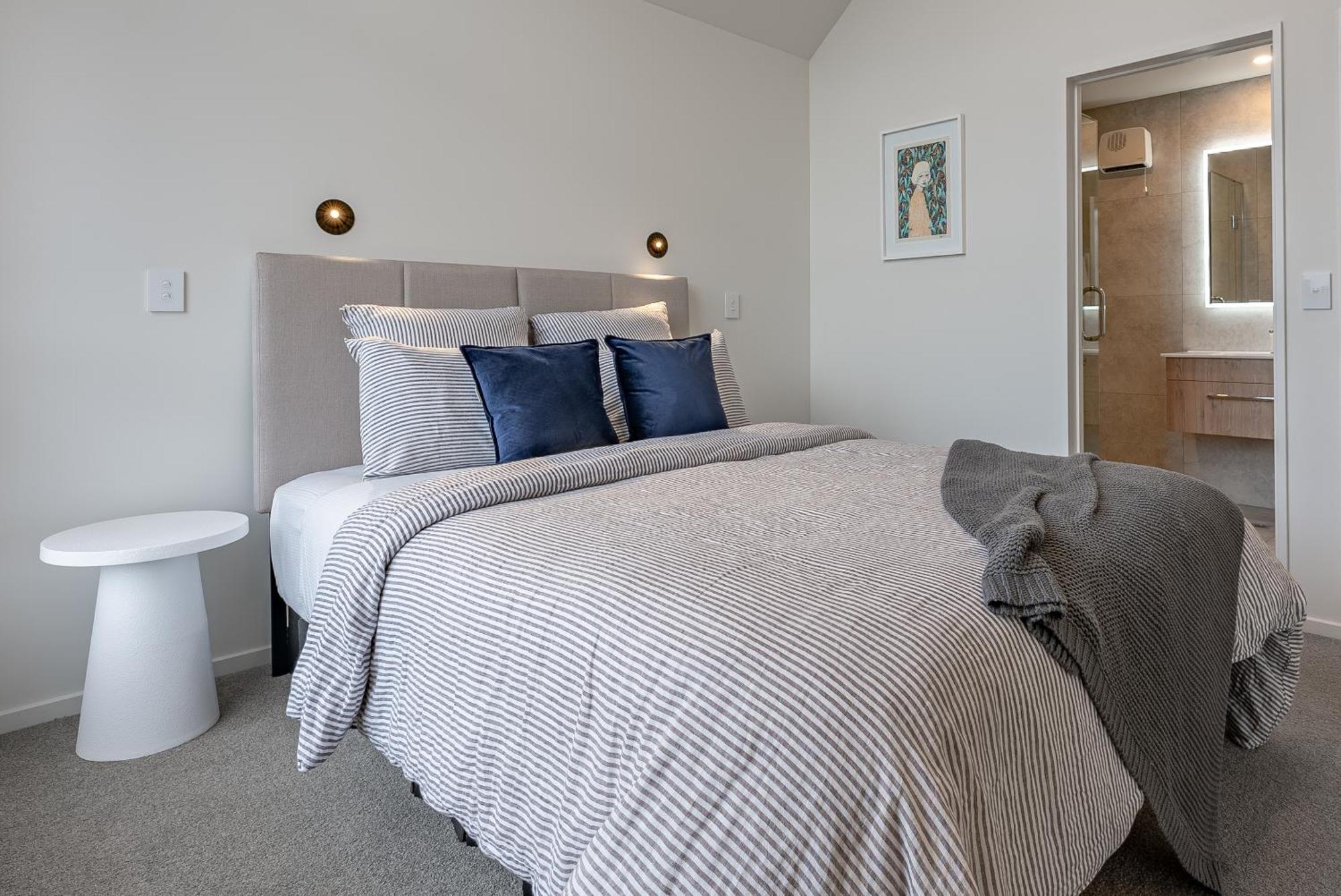 Urban Nest - Entire Townhouse And Free Parking Villa Christchurch Exteriör bild